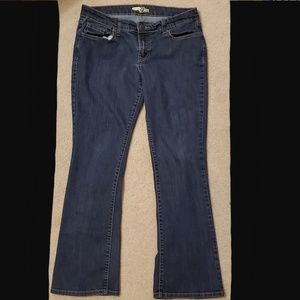 Old Navy Diva Flare Jean's Dark Wash 8 Short